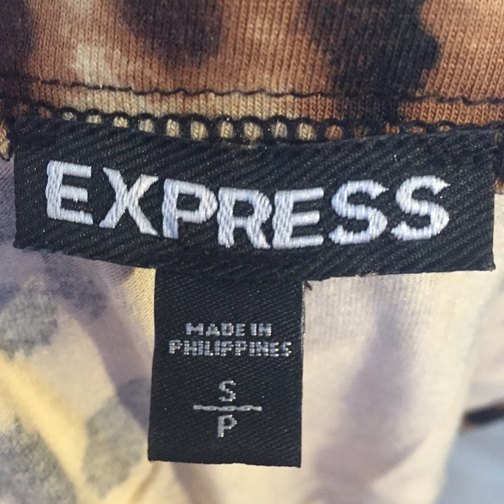 Express Leopard Print Top - Picture 7 of 7
